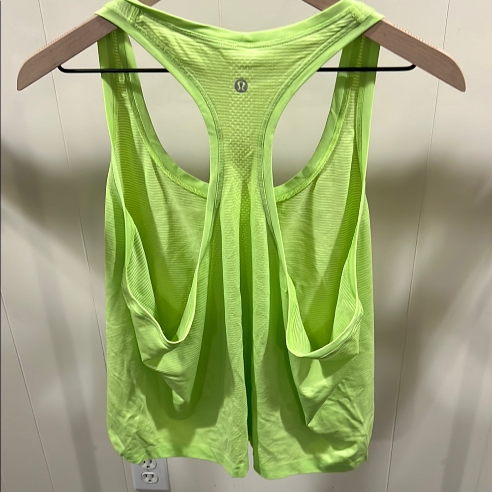 Lululemon Swiftly Tank - Cropped - Picture 2 of 2